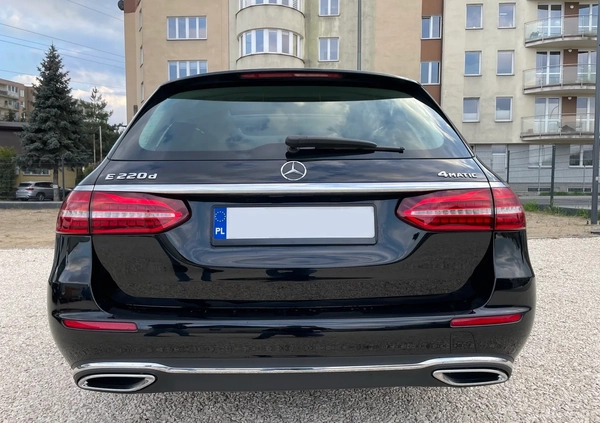 Mercedes-Benz Klasa E cena 159000 przebieg: 73988, rok produkcji 2020 z Piaseczno małe 352